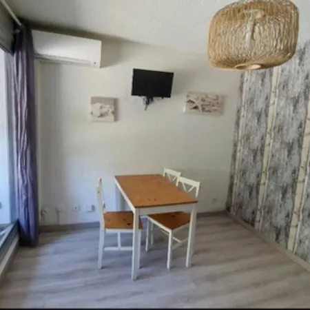 Bright With Ac, Tv, And Balcony * Λα Γκραντ-Μοτ