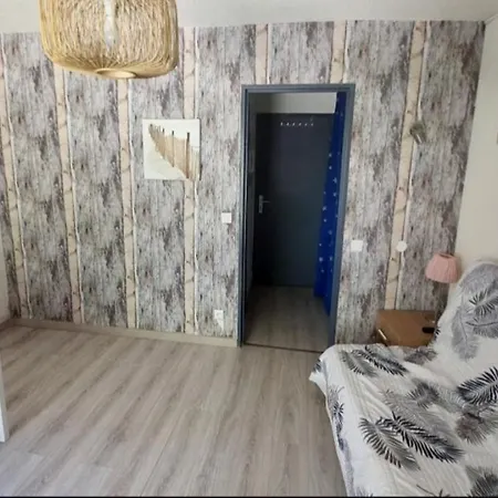 Bright With Ac, Tv, And Balcony Apartamento *